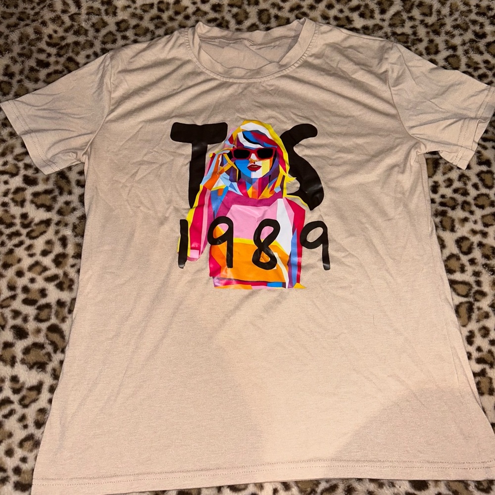 Taylor Swift women’s tee